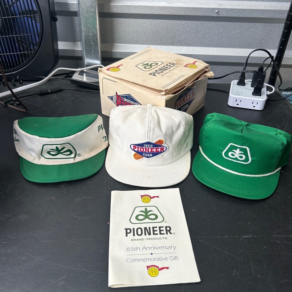 Vintage Pioneer Seed Corn 65th Anniversary 3 Hat Box Set 1991 Commemorative Gift